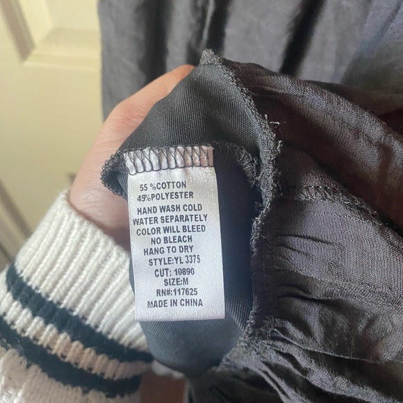 Ya Los Angeles grey mini dress with ruffles, and flowers very y2k junior size M - Picture 6 of 7